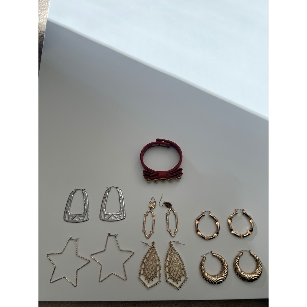 Earring Lot - Picture 5 of 7
